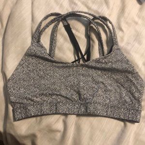 Medium sports bra